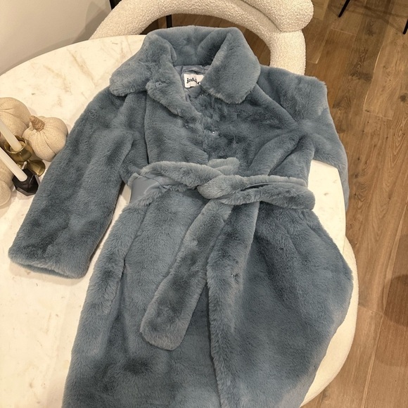 NWT faux fur Jakke coat. Size S - Picture 5 of 7